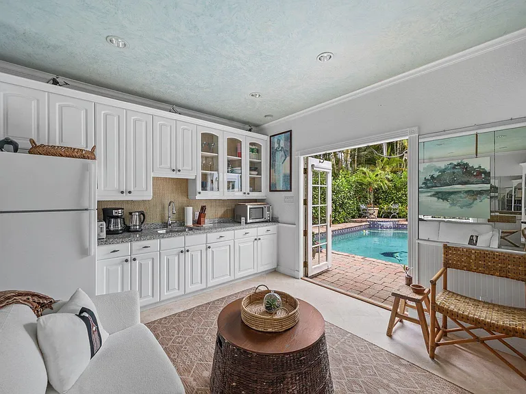 605 Sunset Rd — Photo 33