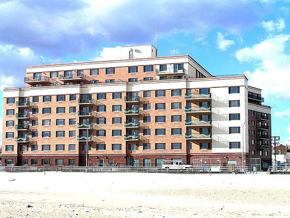 3rd image of 136 Beach 117 St #512
