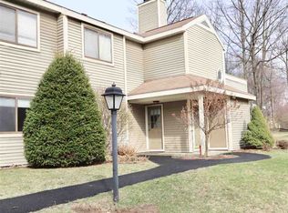101 Grenadier Ct, Halfmoon, NY 12065