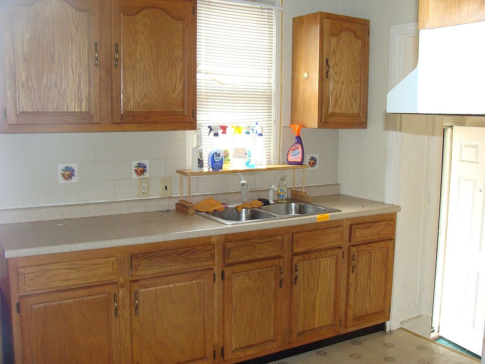 2nd image of 15336 Evergreen Rd