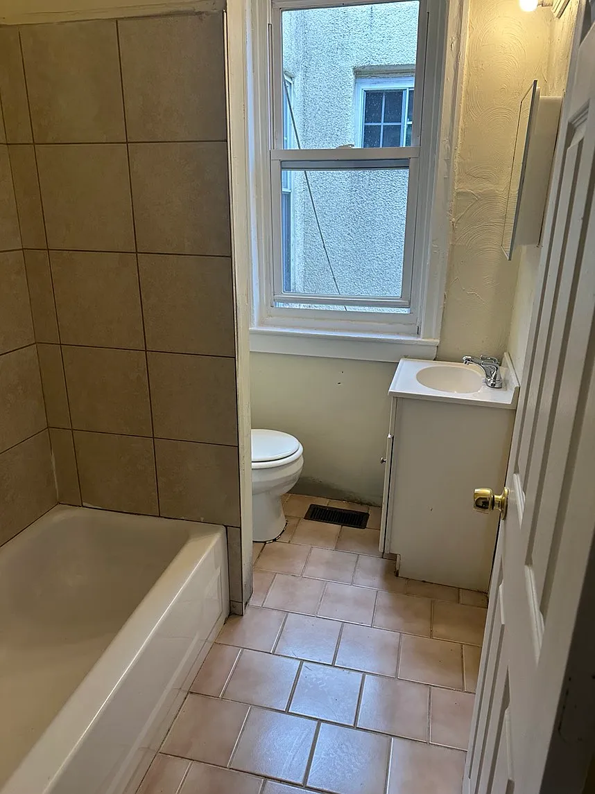 3 bed, $1,795 — Photo 4