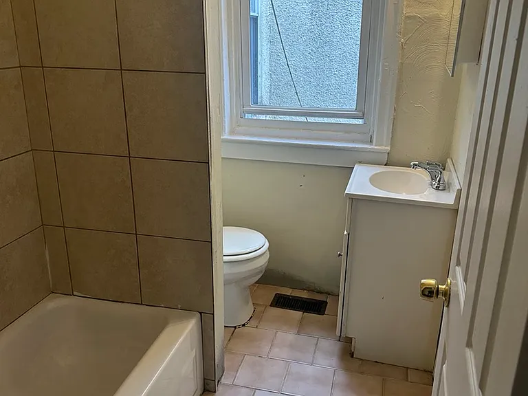 3022 Agate St — Photo 3