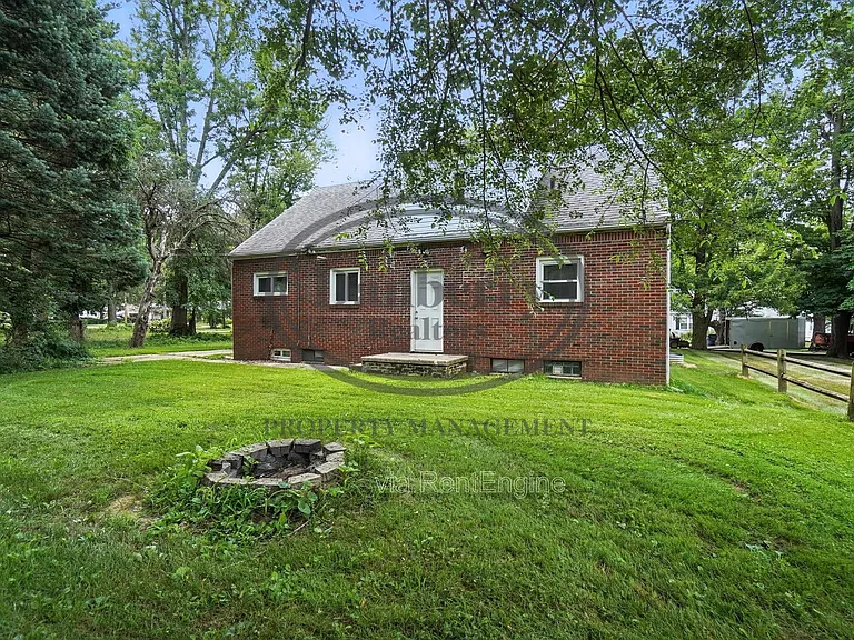 822 Searles Rd — Photo 48