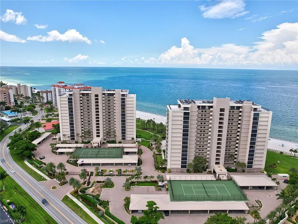 10851 Gulf Shore Dr #1402