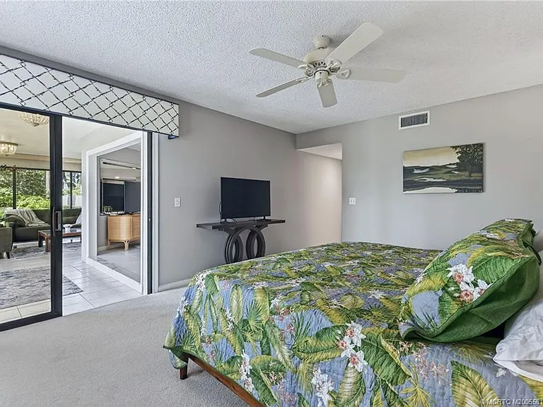 5152 SE Club Way #104 — Photo 22
