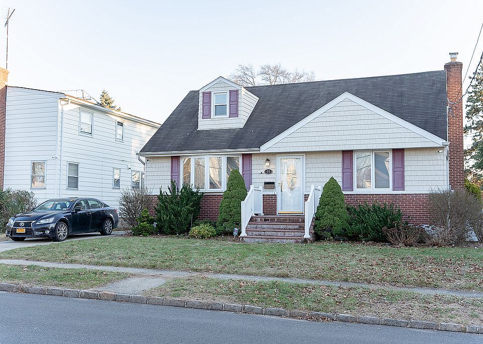 1st image of 44 Fulton Ave