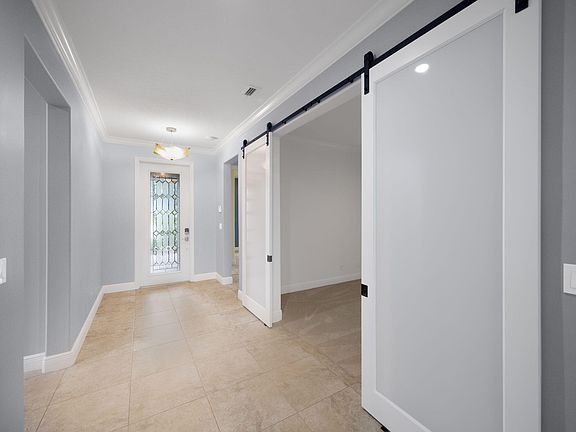 4th image of 9622 SW Gum Tree Court