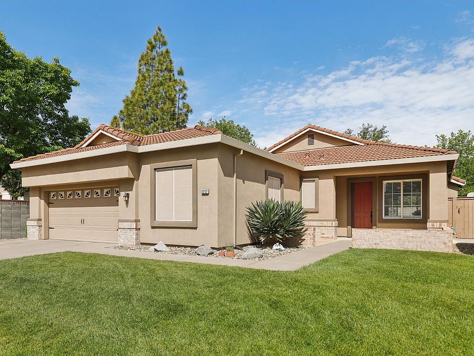 1st image of 1217 Hemingway Drive