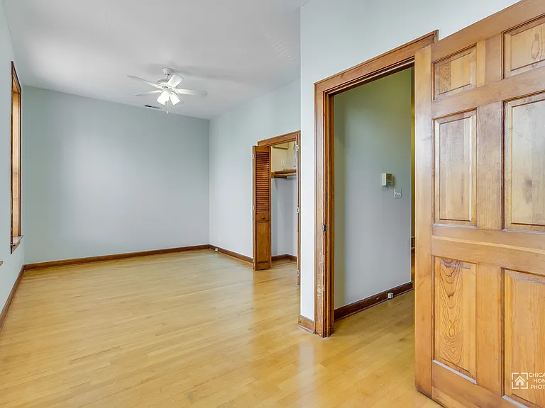 Hoyne 2028 N — Photo 9