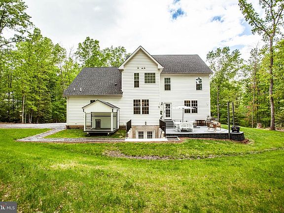 2nd image of 8806 General Griffins Ct