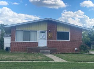16830 Stephens Dr, Eastpointe, MI 48021