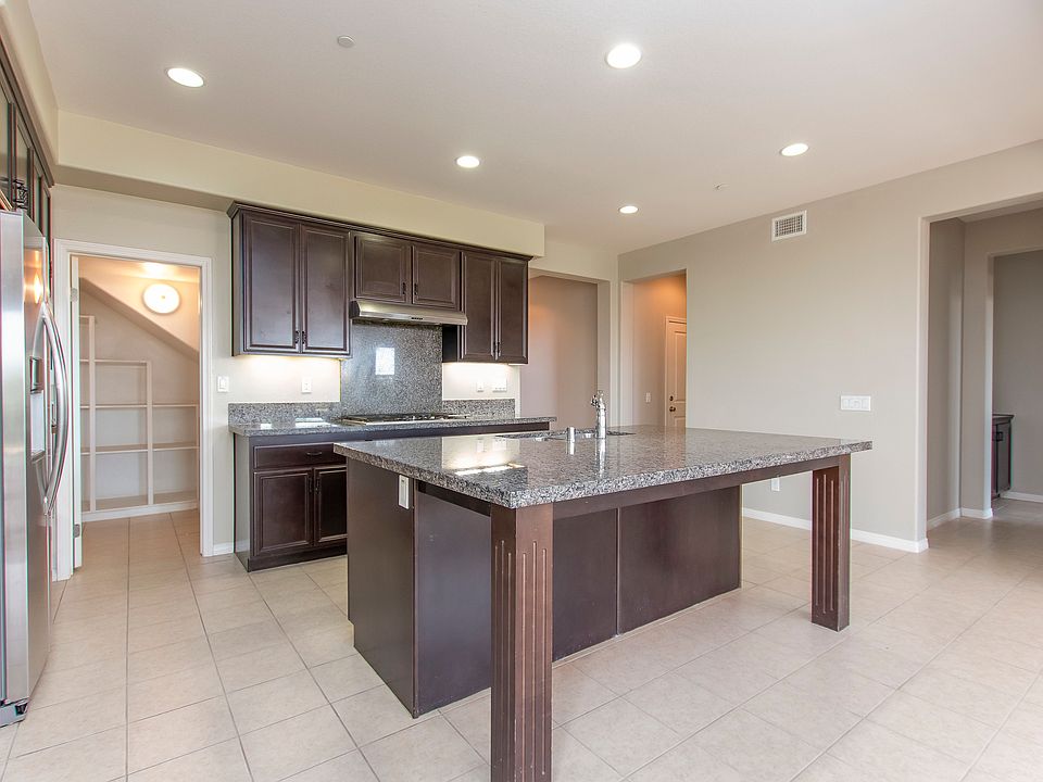 2nd image of 34442 Champoux Ct