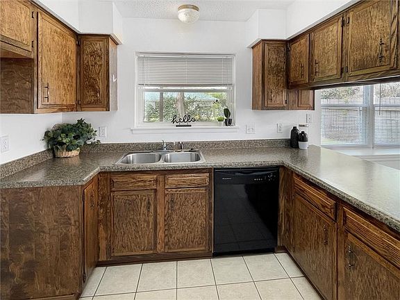 5th image of 505 Cypresswood Dr