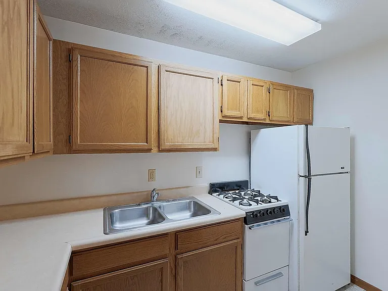 1340 Otoe St — Photo 6