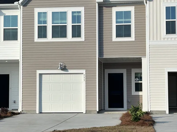 755 Ridgley Dr, Summerville, SC 29486