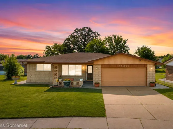 36221 Pickwick Ct, Sterling Heights, MI 48310