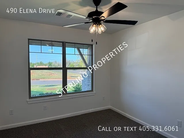 490 Elena Dr — Photo 16