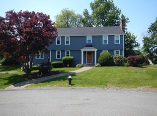 6 Pitcairn Pl, Lexington, MA 02421