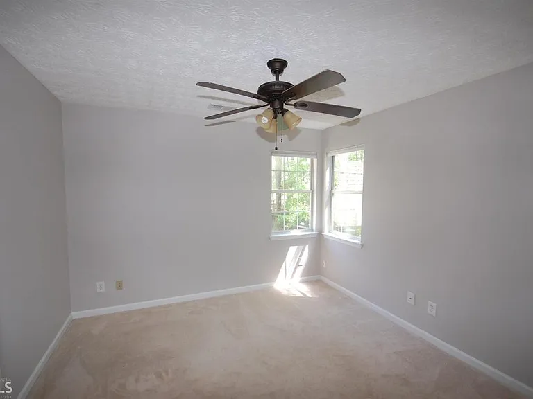 58 Braelinn Creek Ct — Photo 30