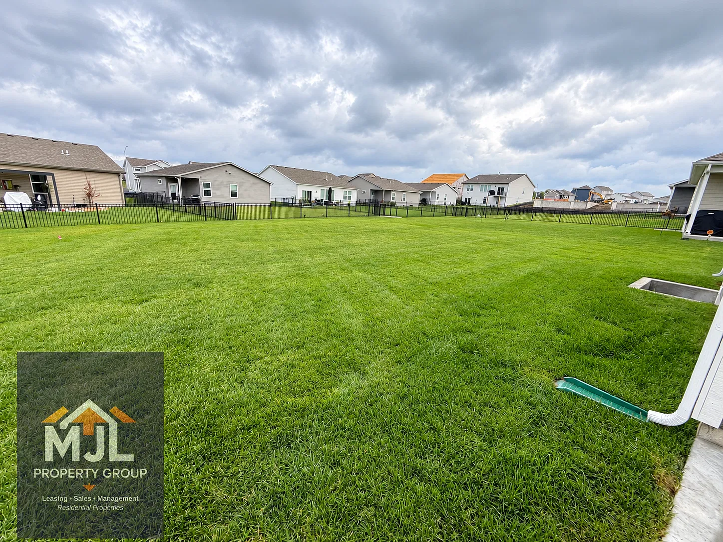 3 bed, 2.0 bath, 1478 sqft, $2,500 — Photo 4