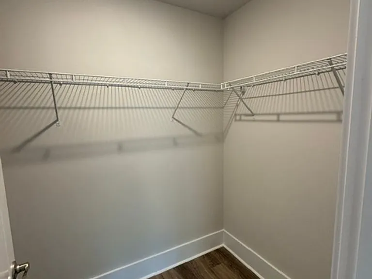 16 Cashmere Ct — Photo 8