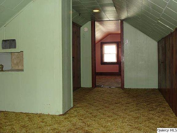 Home for Sale in Quincy, IL $92,500