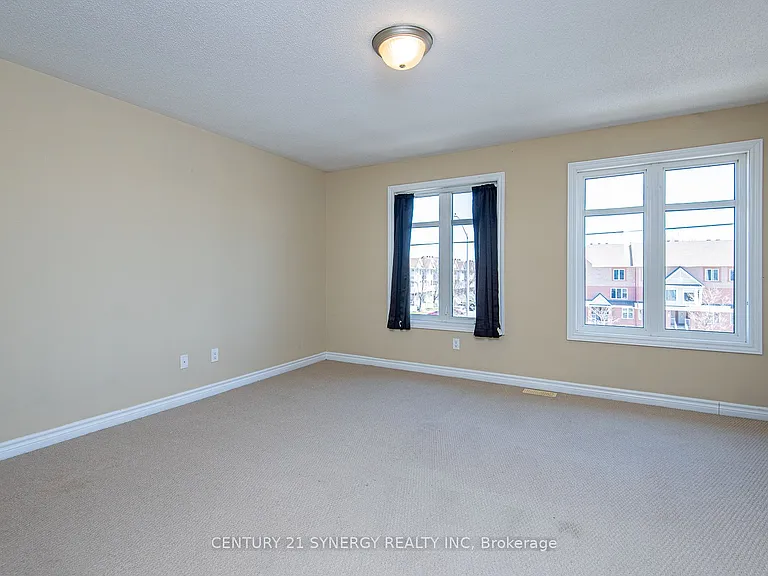 2228 Tenth Line Rd — Photo 31
