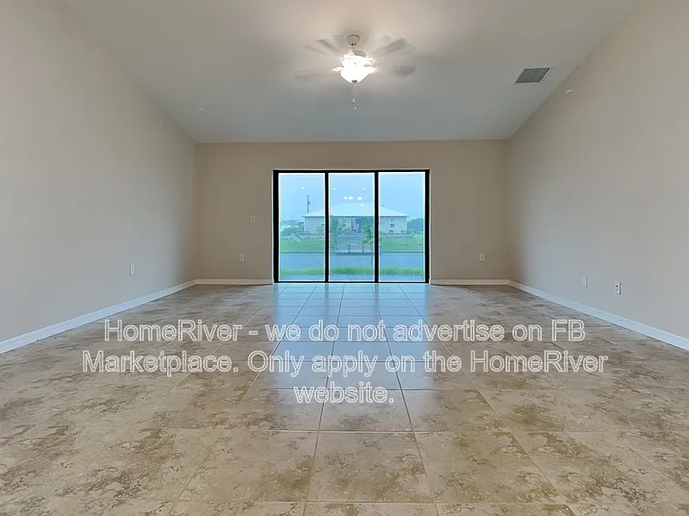 1730 NW 6th Pl — Photo 2