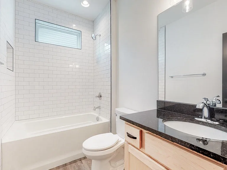 408 Farris Ave — Photo 12