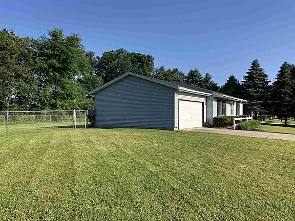 4th image of 53751 Hyde Park Dr