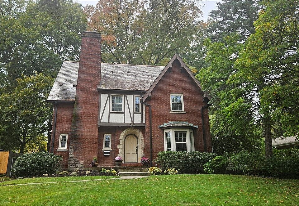 1st image of 358 Merriman Rd