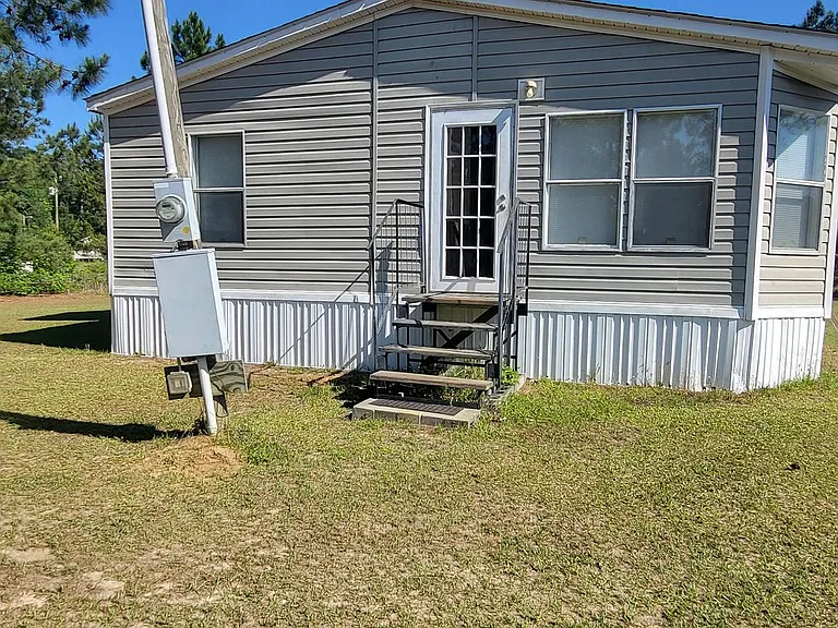 710 Blue Bird Dr — Photo 3