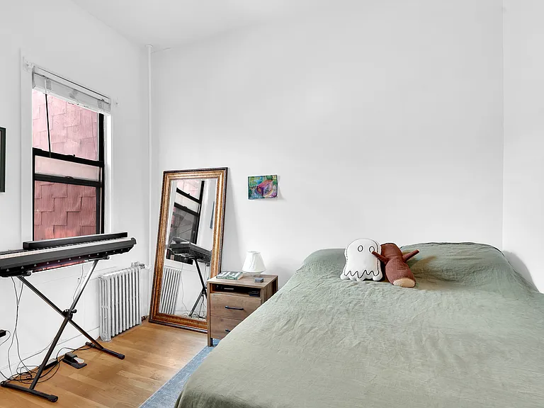 638 Grand St #2 — Photo 6