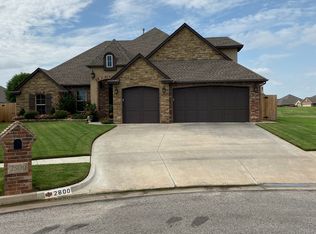 2800 SE 8th St, Moore, OK 73160