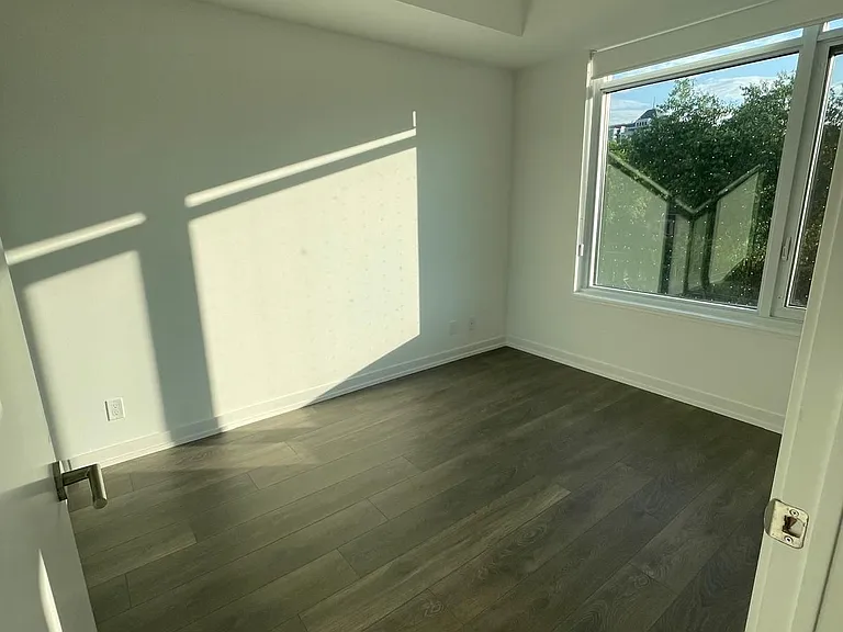8 Beverley Glen Blvd #D-331 — Photo 19