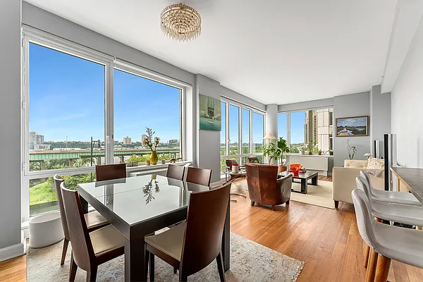 Sold by Compass | media 1