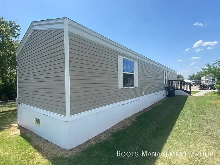 107 Becky Dr #107 — Photo 4
