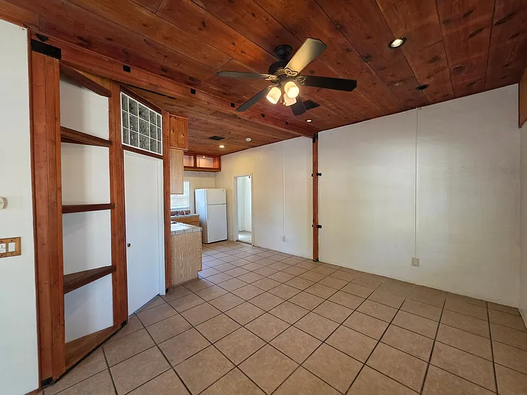 2145 W Wilshire Dr — Photo 22