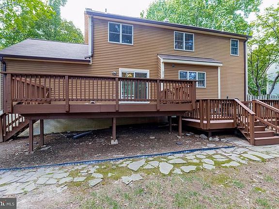 2nd image of 3871 Oriole Ct