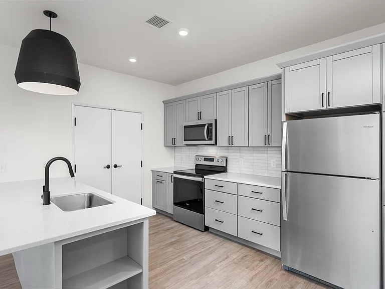 2. Franklin 3.2 - Kitchen_Reverse1 2. Franklin 3.2 - Kitchen_Reverse1
