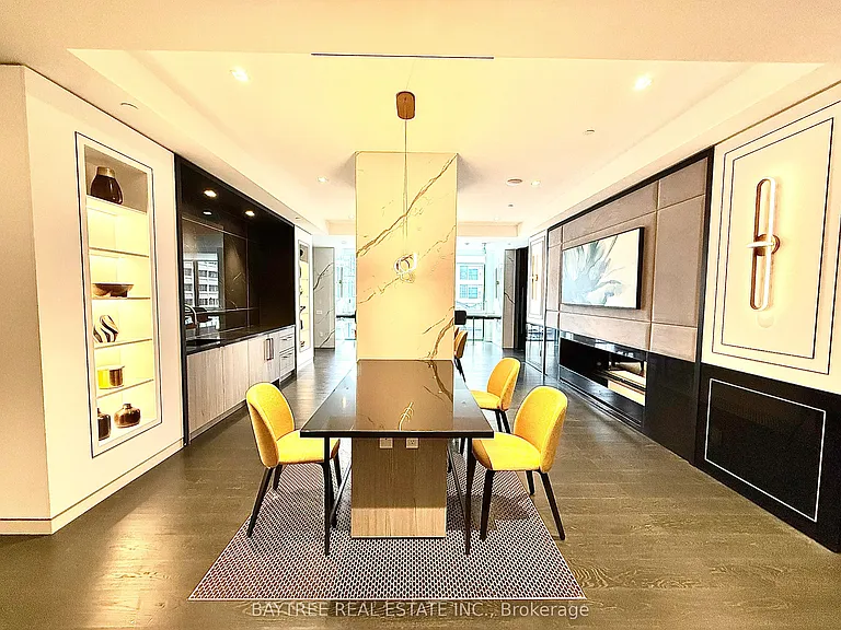 8 Wellesley St E #1502 — Photo 2