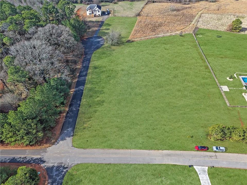 1st image of 27 Ravenfield Rd #17