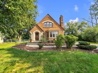 10736 W Bobolink Ave, Milwaukee, WI 53225