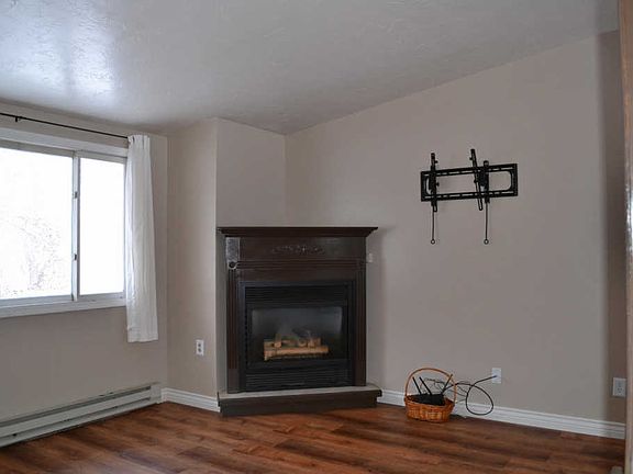 5th image of 2200 Garland Dr APT 12