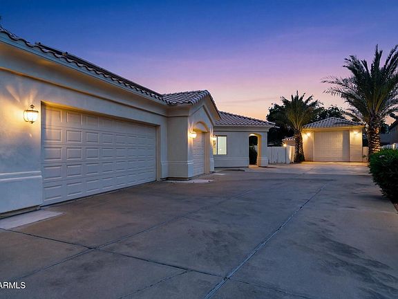 4th image of 307 S ROCHESTER Court