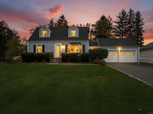 1 Catherine Street, Danbury, CT 06811