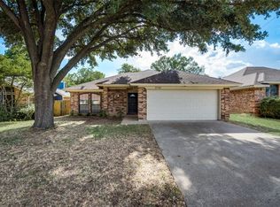 2728 Carten St, Fort Worth, TX 76112