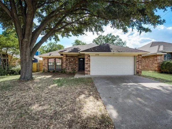 2728 Carten St, Fort Worth, TX 76112