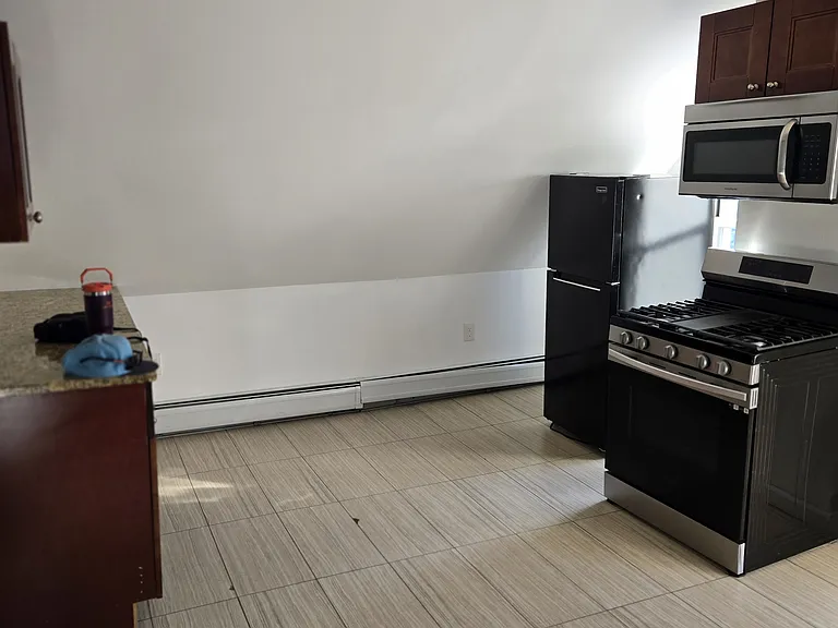 316 Summer Ave #2 — Photo 16