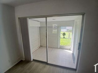 5483 Cresthaven Blvd APT C, West Palm Beach, FL 33415